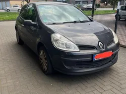 Schwarz Gebraucht 2008 Renault Clio II Kleinwagen | 900 €