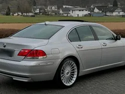 Silber Gebraucht 2008 BMW 740 Sport Line Limousine | 11.999 €
