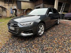 Grau Gebraucht 2022 Audi A4 S-Line Kombi | 22.599 € (Guter Preis)