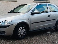 Silber Gebraucht 2002 Opel Corsa Limousine | 1.500 € (Teuer)