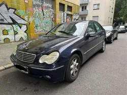 Blau Gebraucht 2002 Mercedes C180 Elegance Limousine | 2.999 € (Etwas zu teuer)