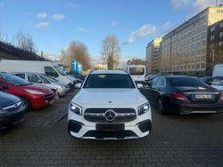 Weiß Gebraucht 2020 Mercedes GLB220 AMG line SUV | 34.400 €