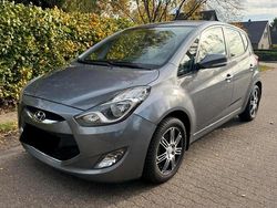 Grau Gebraucht 2011 Hyundai ix20 Trend Kleinwagen | 6.200 € (Fairer Preis)