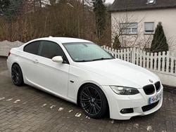 Weiß Gebraucht 2008 BMW 325 Coupé | 7.500 € (Fairer Preis)