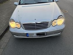 Silber Gebraucht 2006 Mercedes C220 Avantgarde Kombi | 2.600 € (Fairer Preis)