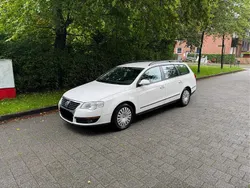Weiß Gebraucht 2010 VW Passat Kombi | 1.999 € (Superpreis)