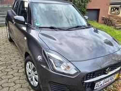 Grau Gebraucht 2021 Suzuki Swift Comfort+ Limousine | 12.650 € (Fairer Preis)