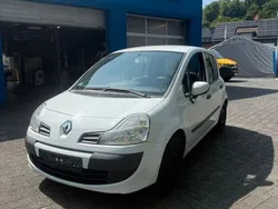 Weiß Gebraucht 2009 Renault Modus Avantage Van / Kleinbus | 1.290 € (Guter Preis)