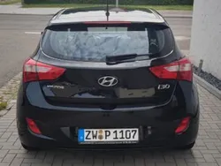 Schwarz Gebraucht 2013 Hyundai i30 Limousine | 6.300 € (Fairer Preis)