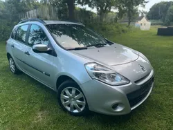 Silber Gebraucht 2012 Renault Clio GrandTour Kombi | 2.999 € (Fairer Preis)