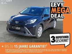 Schwarz Gebraucht 2024 Toyota Aygo Kleinwagen | 13.990 € (Guter Preis)