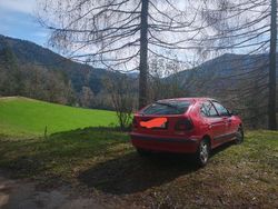 Rot Gebraucht 1999 Renault Mégane Limousine | 1.750 € (Teuer)