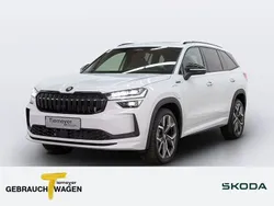 Moonweiss perleffekt Gebraucht 2024 Skoda Kodiaq SportLine SUV | 52.980 € (Teuer)