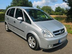 Silber Gebraucht 2003 Opel Meriva Van / Kleinbus | 2.300 € (Etwas zu teuer)