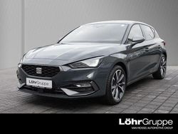 Fjordblau Neu 2025 Seat Leon FR Limousine | 35.190 € (Teuer)