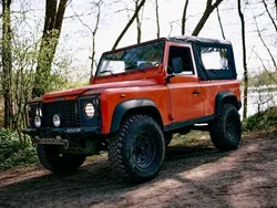 Orange Gebraucht 2006 Land Rover Defender SUV | 27.500 €