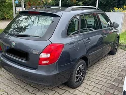 Grau Gebraucht 2010 Skoda Fabia Classic Kombi | 950 € (Superpreis)