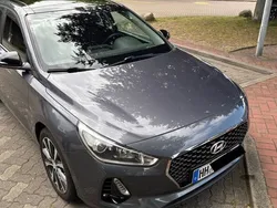 Grau Gebraucht 2018 Hyundai i30 Select Limousine | 12.600 € (Guter Preis)