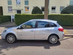 Grau Gebraucht 2010 Renault Clio GrandTour Dynamique Kombi | 3.400 € (Fairer Preis)