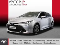 Platinsilber metallic Gebraucht 2021 Toyota Corolla Team Limousine | 23.589 € (Fairer Preis)