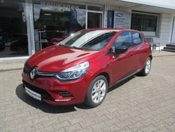 Rot Gebraucht 2018 Renault Clio V LIMITED Limousine | 9.450 €