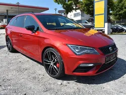 Desire red (metallic) Gebraucht 2017 Cupra Leon Limousine | 21.950 € (Fairer Preis)