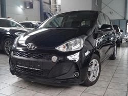 Schwarz Gebraucht 2017 Hyundai i10 Trend Kleinwagen | 6.990 € (Fairer Preis)