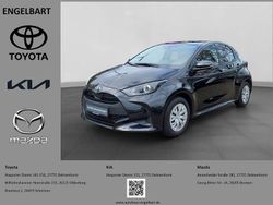 Schwarz Gebraucht 2022 Toyota Yaris Comfort Limousine | 13.950 € (Fairer Preis)