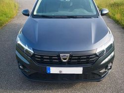 Grau Gebraucht 2022 Dacia Sandero Kleinwagen | 9.800 € (Guter Preis)