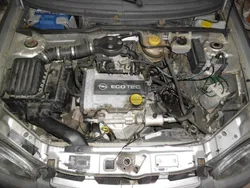 Grau Gebraucht 2000 Opel Corsa Kleinwagen | 400 € (Guter Preis)