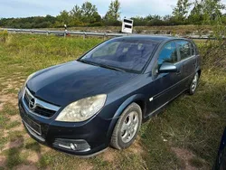 Grau Gebraucht 2007 Opel Signum Kombi | 1.800 € (Guter Preis)