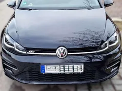 Schwarz Gebraucht 2018 VW Golf VII Highline Limousine | 16.200 € (Guter Preis)
