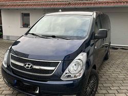 Blau Gebraucht 2009 Hyundai H-1 Van / Kleinbus | 10.900 € (Teuer)