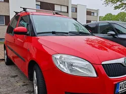 Rot Gebraucht 2010 Skoda Roomster Kombi | 2.000 € (Fairer Preis)