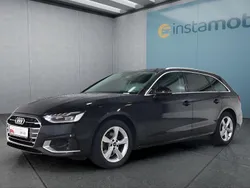 Schwarz Gebraucht 2022 Audi A4 Kombi | 22.699 € (Guter Preis)