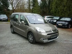 Lack nocciola/metallic Gebraucht 2014 Citroën Berlingo Van / Kleinbus | 10.800 € (Teuer)