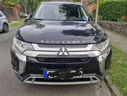 Schwarz Gebraucht 2019 Mitsubishi Outlander Diamant Edition SUV | 18.000 € (Fairer Preis)