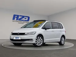Weiß Gebraucht 2023 VW Touran Highline Van / Kleinbus | 39.588 € (Teuer)