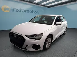 Weiß Gebraucht 2022 Audi A3 e-tron Kleinwagen | 22.349 € (Guter Preis)