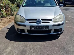 Grau Gebraucht 2004 VW Golf V Kleinwagen | 1.990 € (Fairer Preis)
