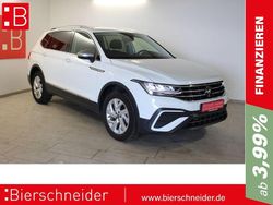 Weiss Gebraucht 2024 VW Tiguan Allspace Life SUV | 33.490 € (Superpreis)