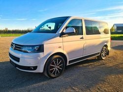 Weiß Gebraucht 2016 VW Multivan Highline Van / Kleinbus | 30.499 €