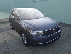 Grau Gebraucht 2024 VW Tiguan Move SUV | 36.850 € (Fairer Preis)