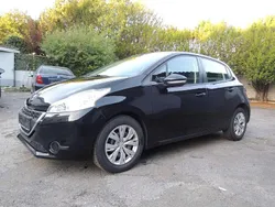 Schwarz Gebraucht 2013 Peugeot 208 Active Kleinwagen | 3.999 € (Fairer Preis)