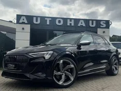 Schwarz Gebraucht 2022 Audi e-tron Ambiente SUV | 54.900 € (Etwas zu teuer)