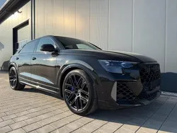 Mythosschwarz metallic Neu 2025 Audi RS Q8 Design SUV | 145.990 € (Guter Preis)