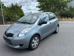 Silber Gebraucht 2008 Toyota Yaris Kleinwagen | 2.600 € (Fairer Preis)