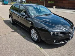 Schwarz Gebraucht 2009 Alfa Romeo 159 Kombi | 2.500 € (Guter Preis)