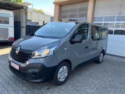 Grau Gebraucht 2018 Renault Trafic Authentique Van | 8.990 €