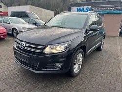 Deep black perleffekt Gebraucht 2012 VW Tiguan Sportline SUV | 17.795 € (Teuer)